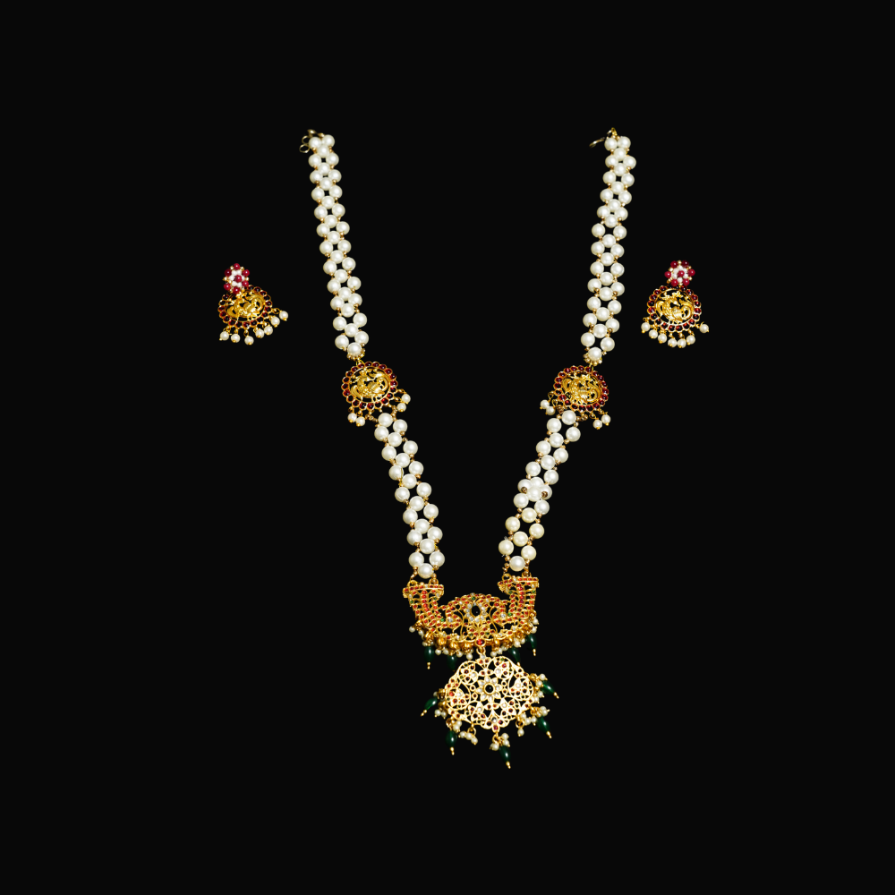 White and temple jewellery Round Connector & Peacock double step Pendant